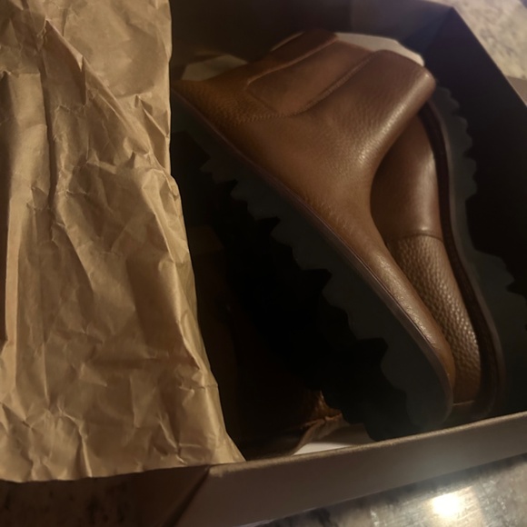 Madewell Chelsea boots - Picture 4 of 5